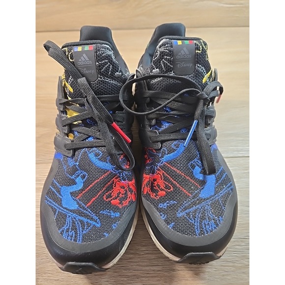 Adidas Ultraboost Dna X Disney Boys Shoes Size 5.5 Youth - Picture 2 of 9